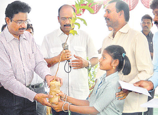 Nellore students take up massive green drive under My Tree programme